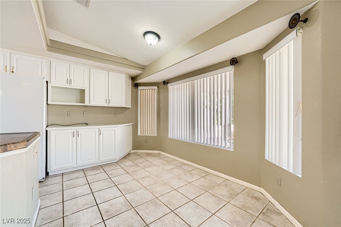 3732 Crescent Canyon Street