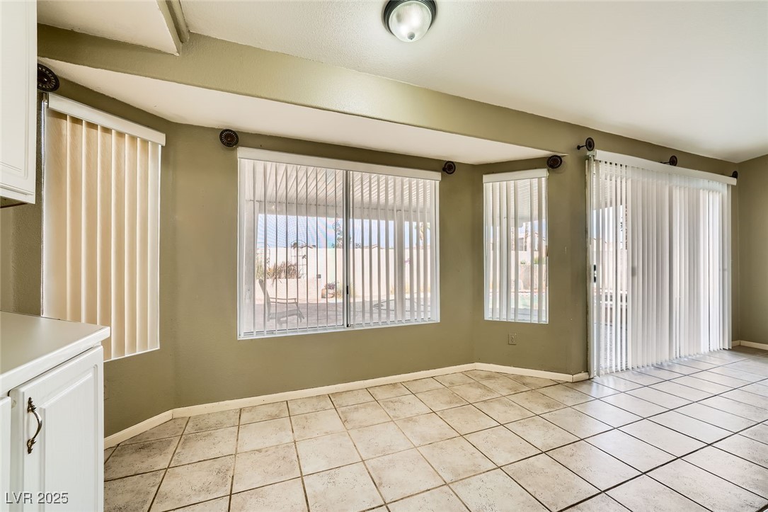 3732 Crescent Canyon Street