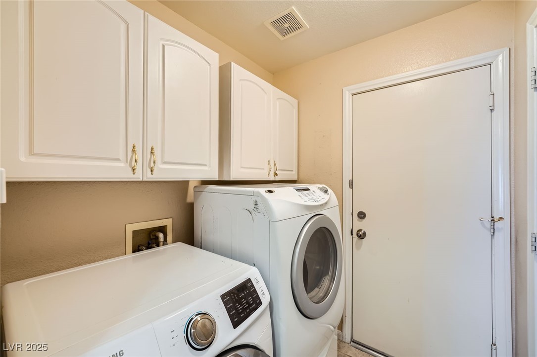 3732 Crescent Canyon Street