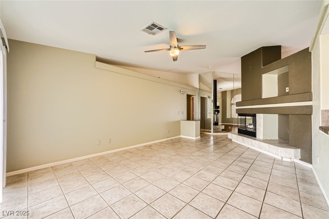 3732 Crescent Canyon Street