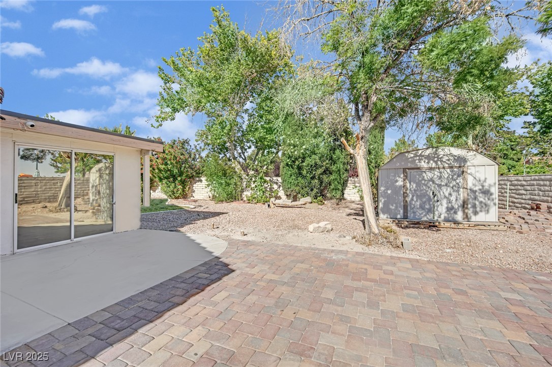 5620 Indian Ridge Drive