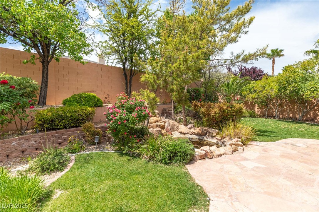 3483 French Daisy Street