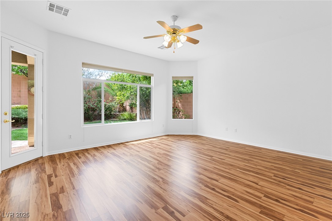 3483 French Daisy Street