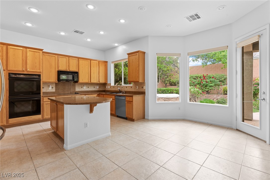 3483 French Daisy Street