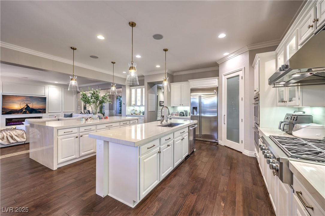 62 Grand Masters Drive