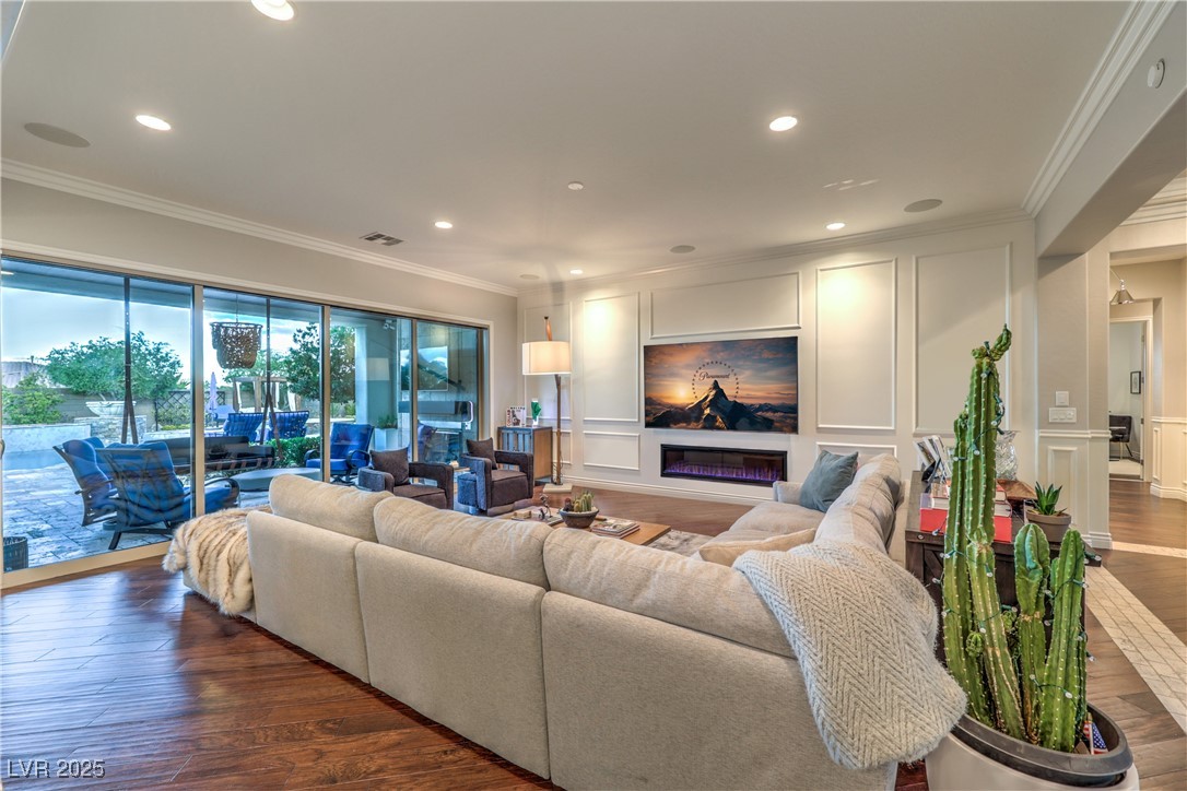 62 Grand Masters Drive