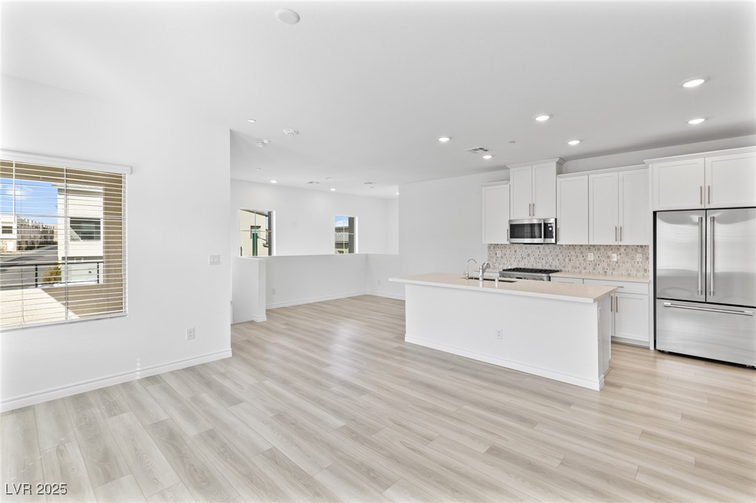 600 North Carriage Hill Drive 2098
