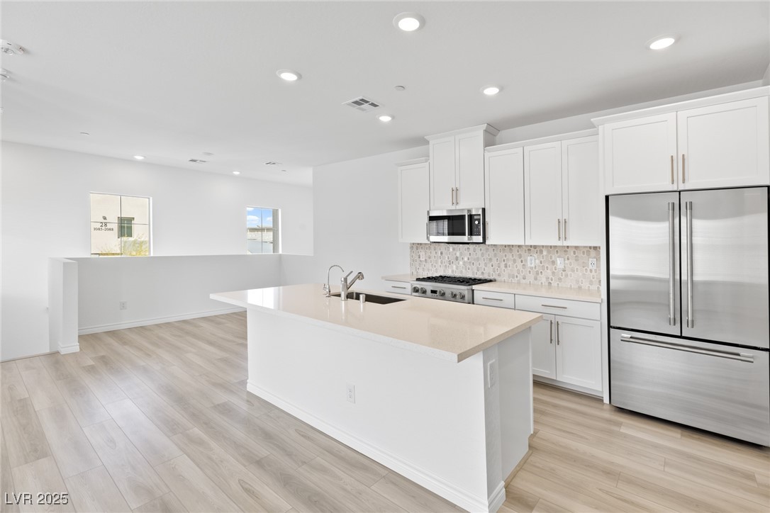 600 North Carriage Hill Drive 2098