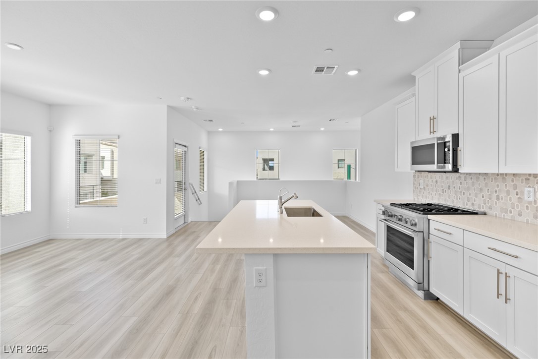 600 North Carriage Hill Drive 2098