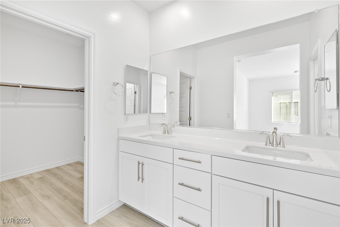 600 North Carriage Hill Drive 2098