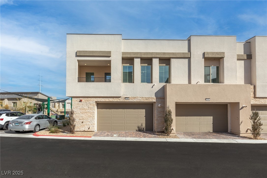 600 North Carriage Hill Drive 2098