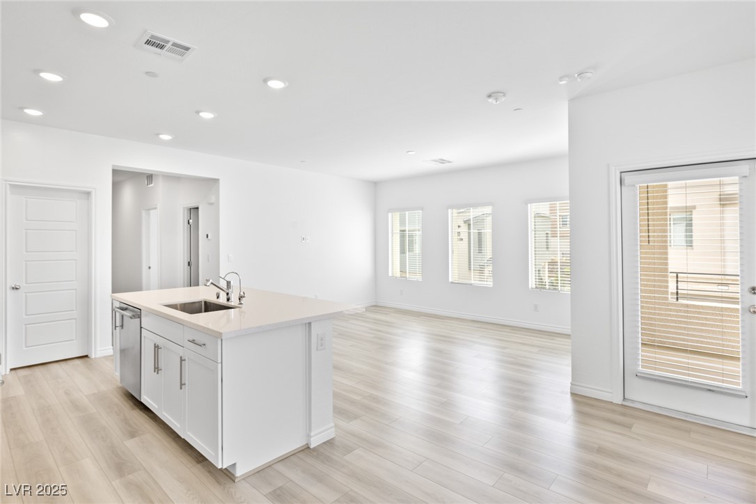 600 North Carriage Hill Drive 2098