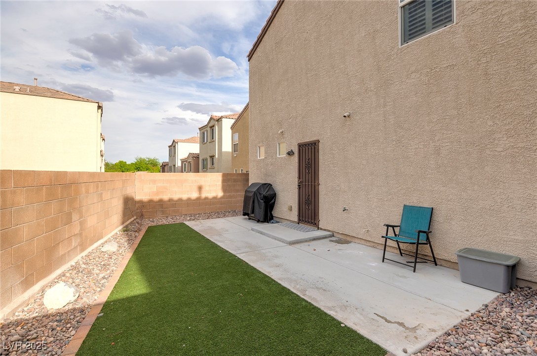9100 Balcony Trellis Avenue