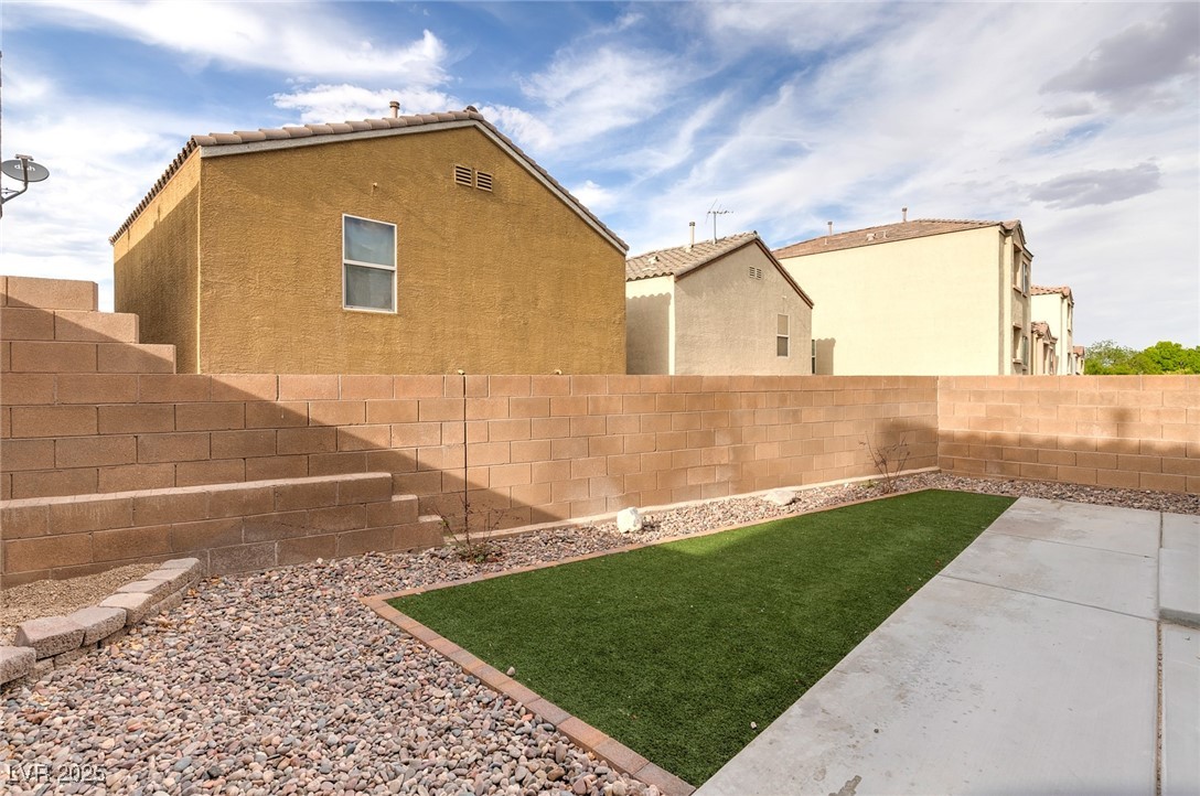 9100 Balcony Trellis Avenue
