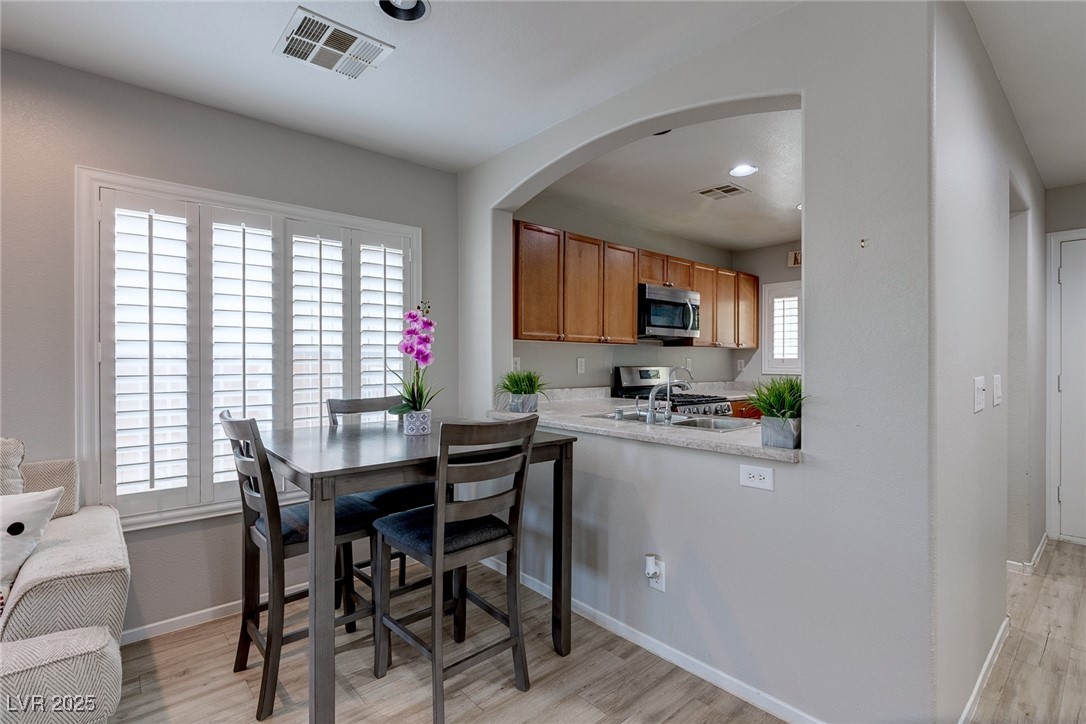 9100 Balcony Trellis Avenue