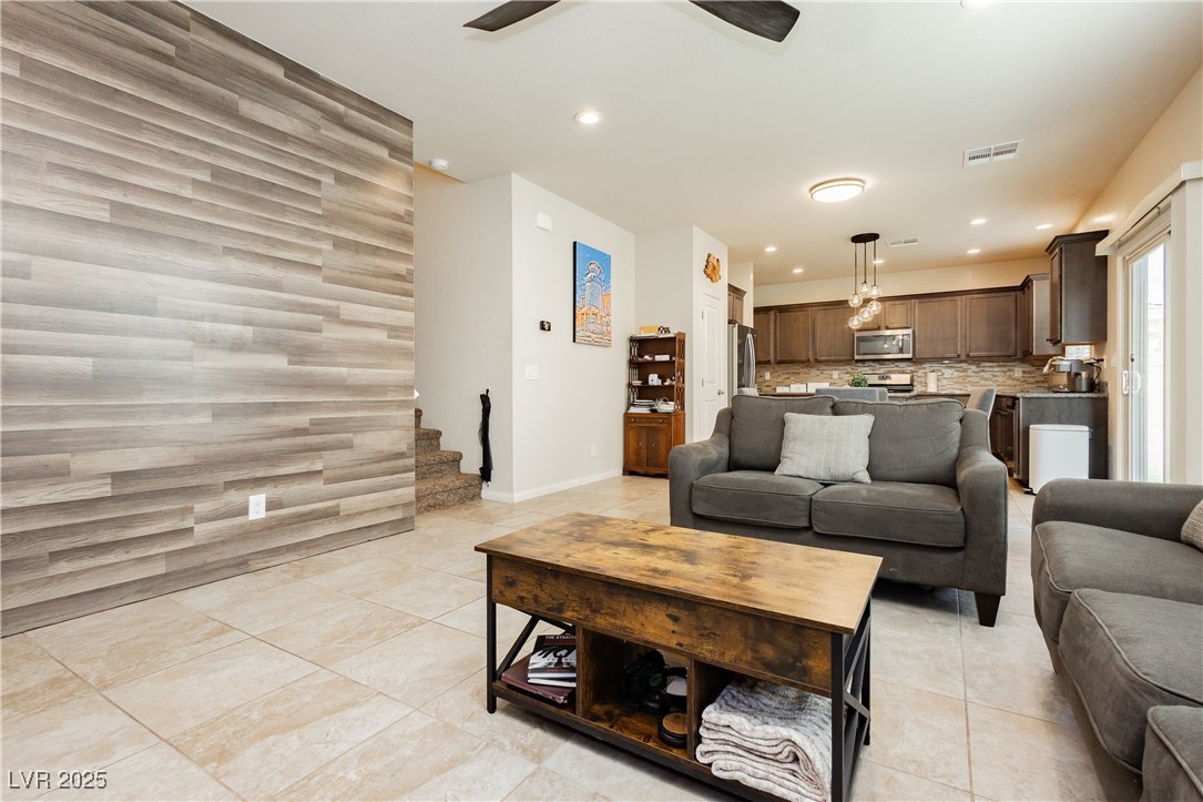 8929 Sleepy Panda Avenue