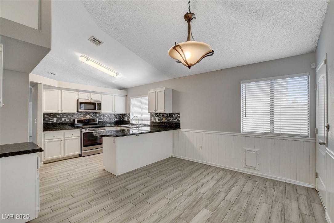 4052 Compass Rose Way