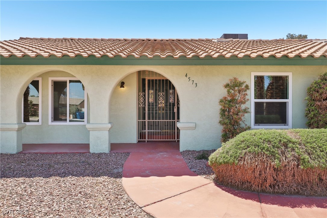 4573 Plaza De Vista Street