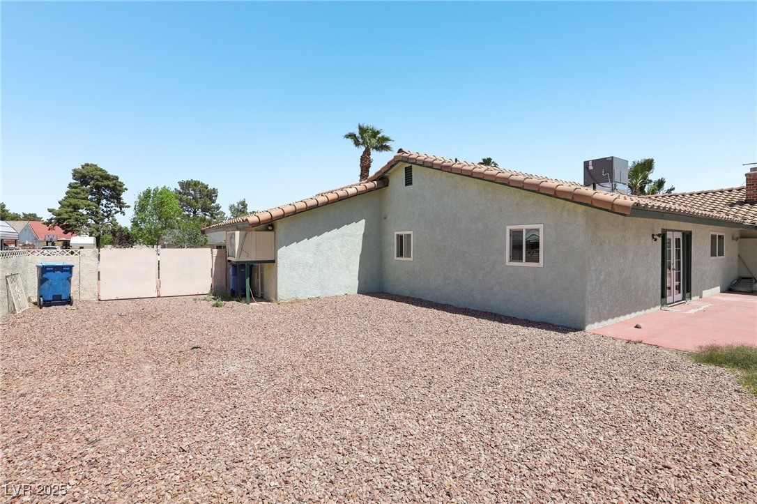 4573 Plaza De Vista Street