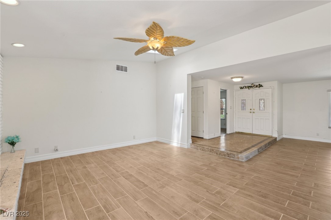 4573 Plaza De Vista Street
