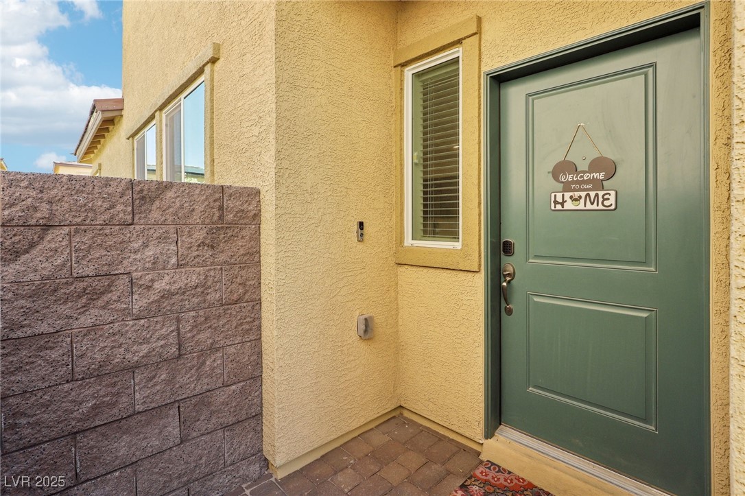 2877 Sweeping Palm Road