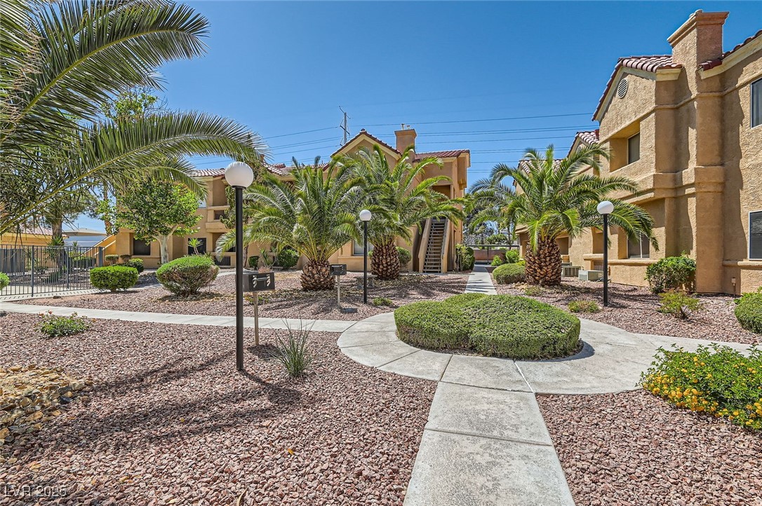 900 Heavenly Hills Court 112