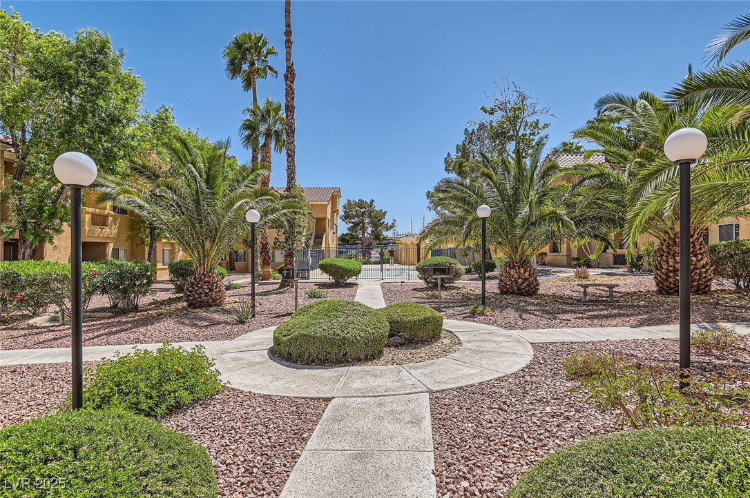 900 Heavenly Hills Court 112
