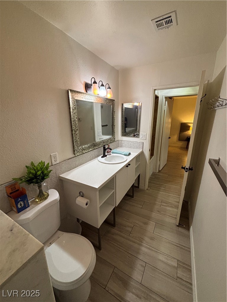 1370 Vegas Valley Drive 47