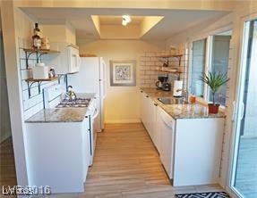 1370 Vegas Valley Drive 47