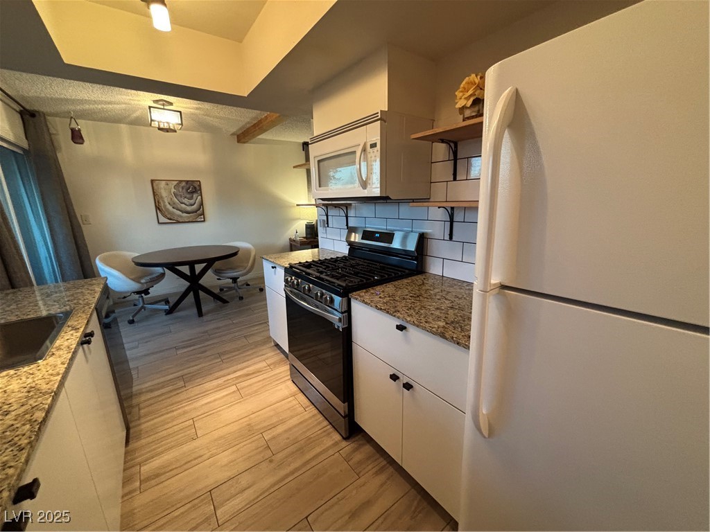 1370 Vegas Valley Drive 47