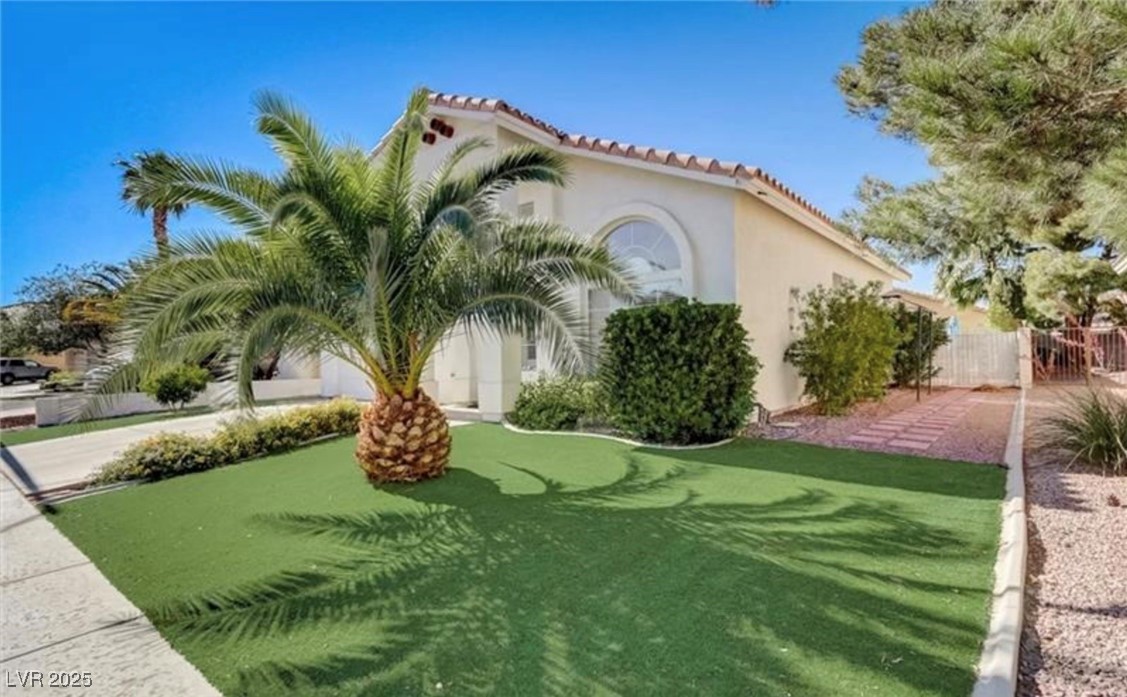 2714 Cricket Hollow Court