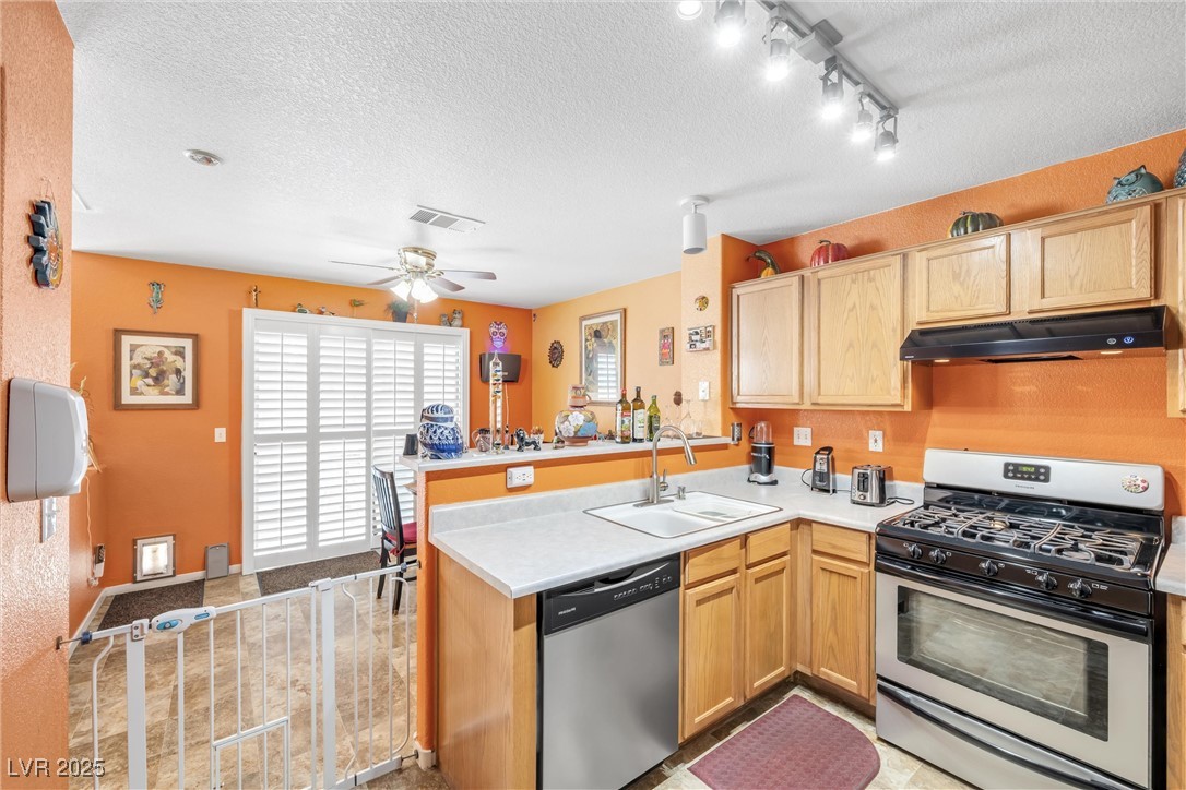 2707 Commitment Court