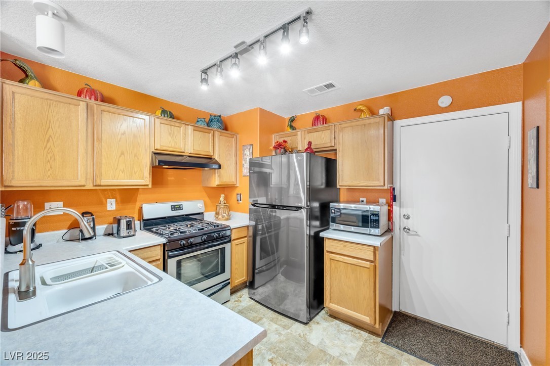 2707 Commitment Court