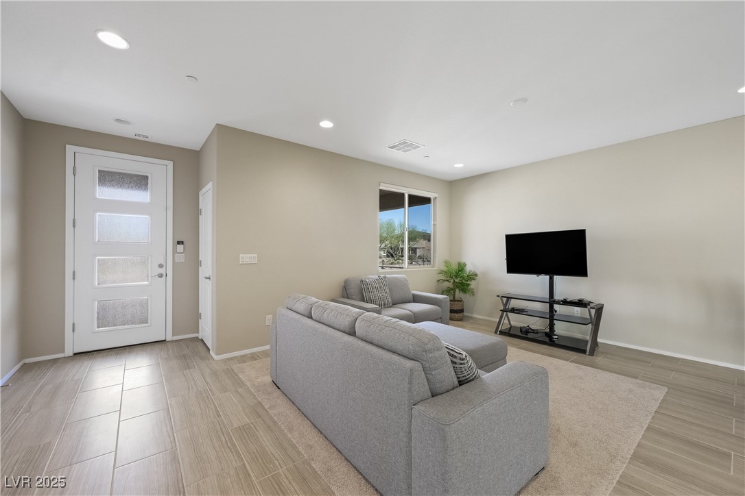 1091 East Sunset Road