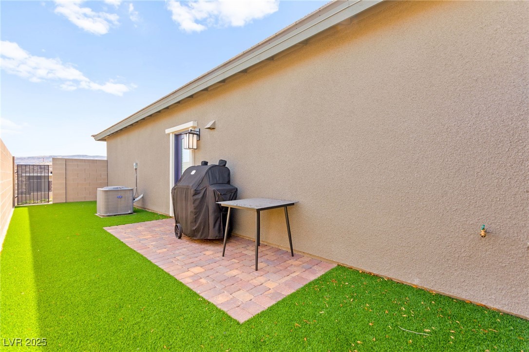 12648 Heritage Bend Drive