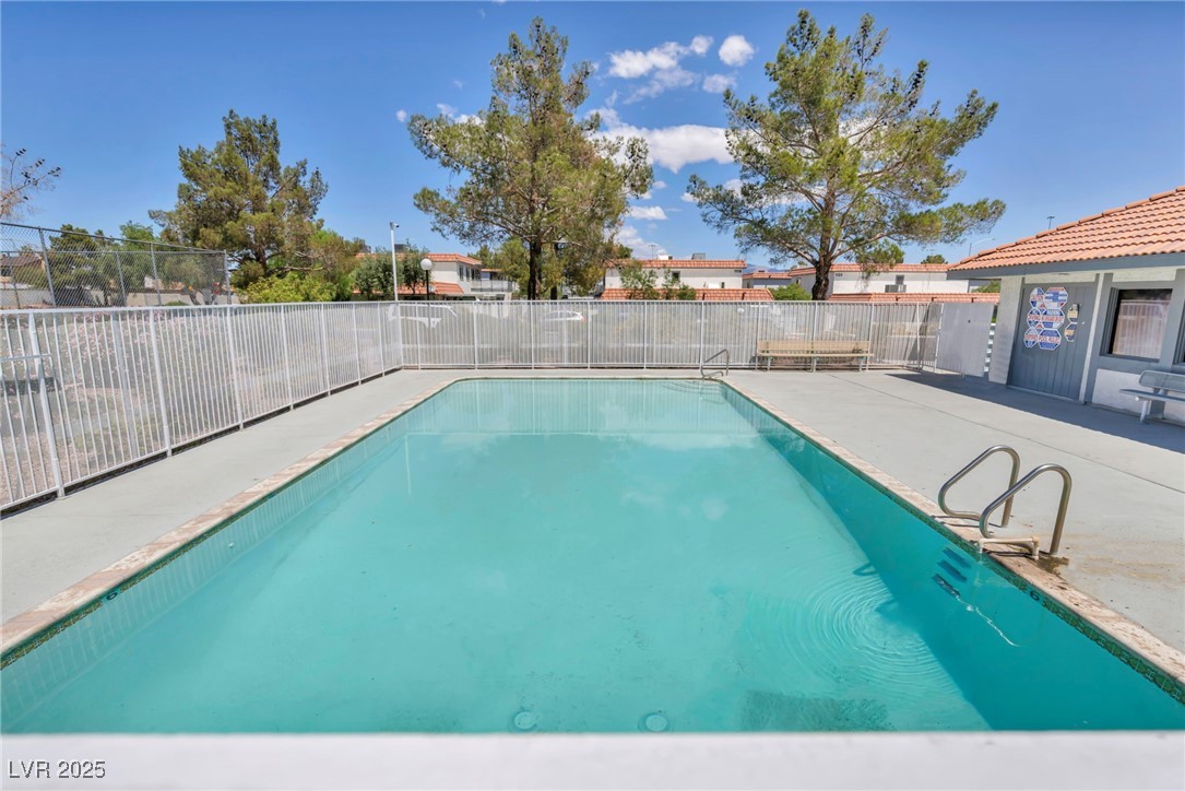 1025 Willow Tree Drive B