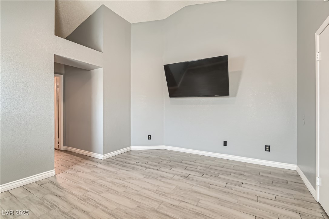 901 Clipper Drive