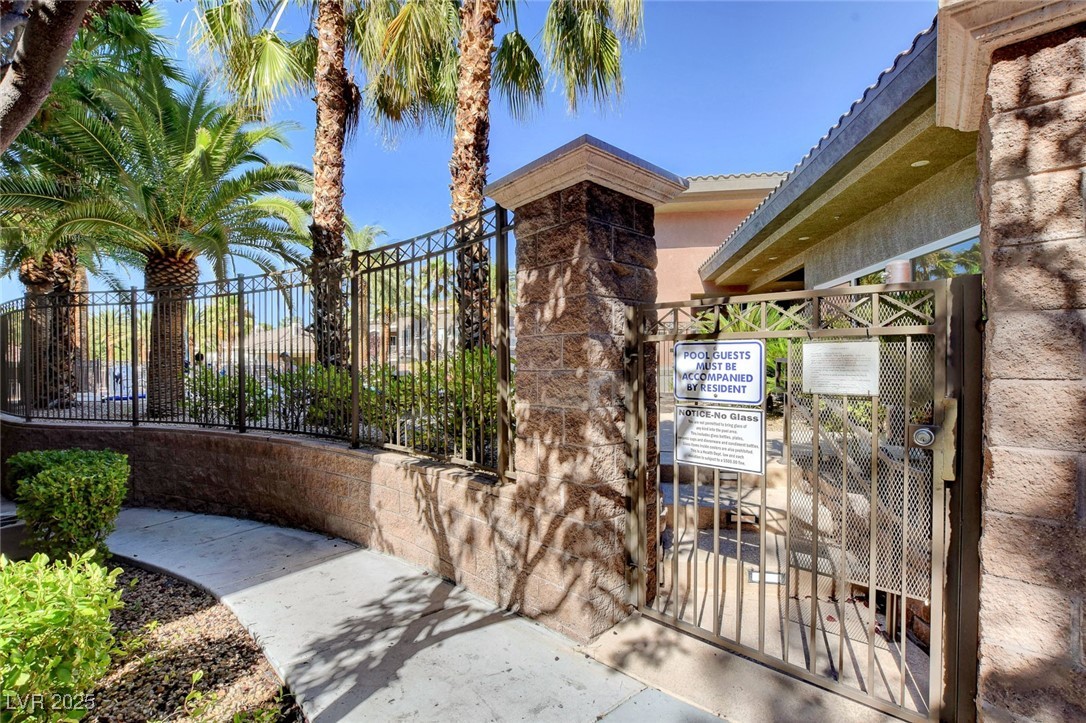 9050 West Warm Springs Road 1074