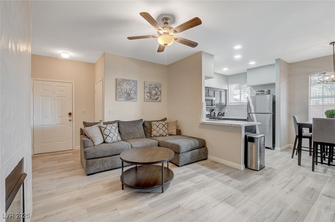 9050 West Warm Springs Road 1074