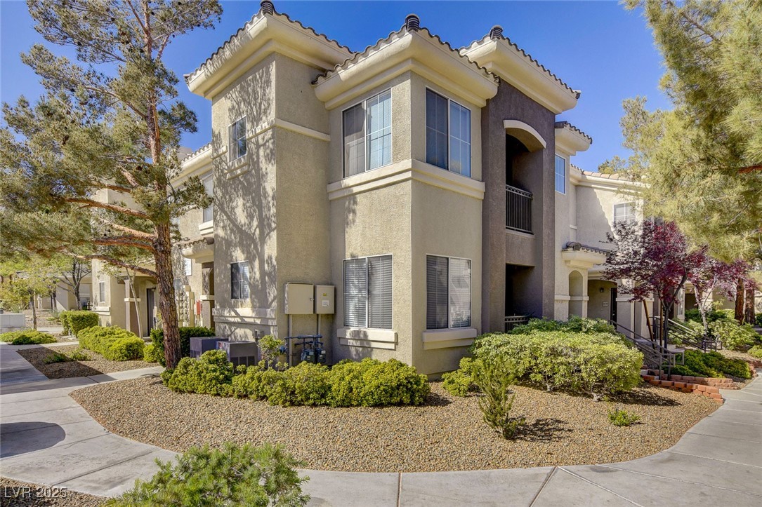 9050 West Warm Springs Road 1074