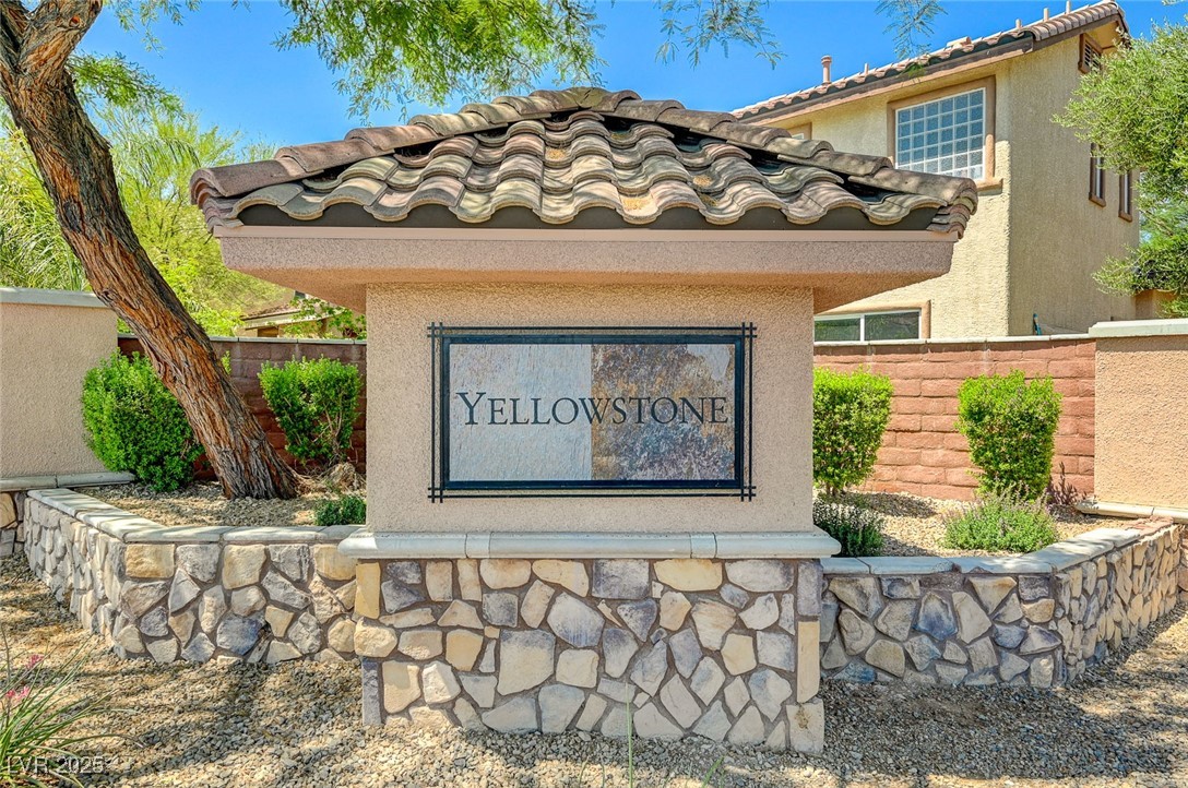 10220 Adobe Mountain Street