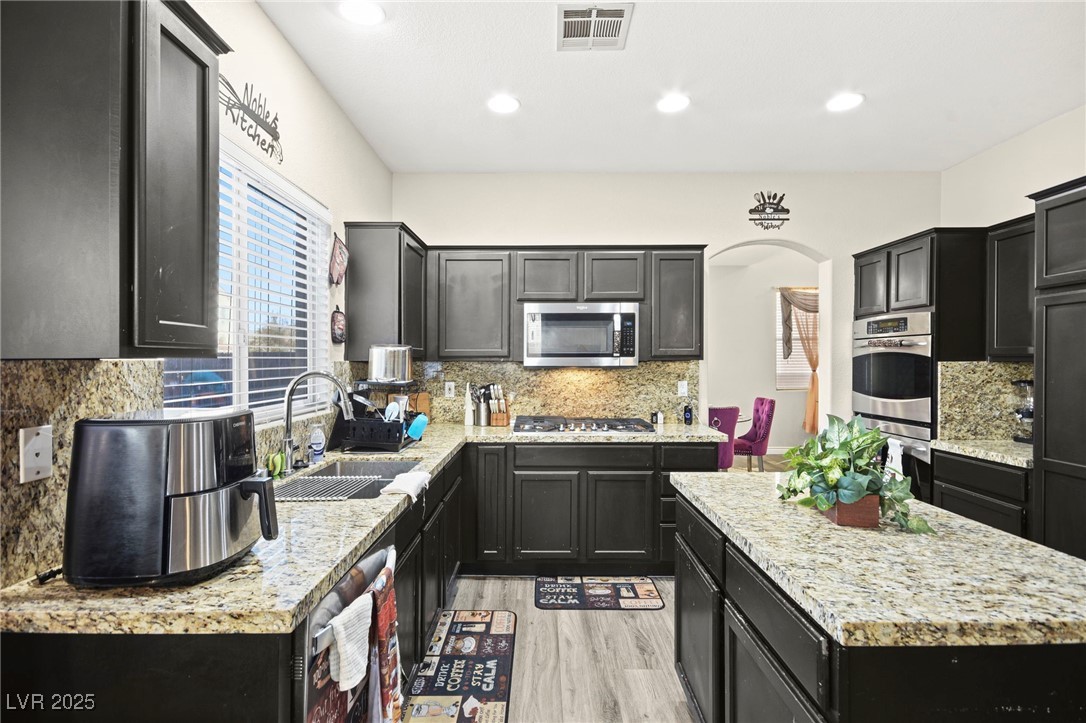 5832 Ivy Vine Court
