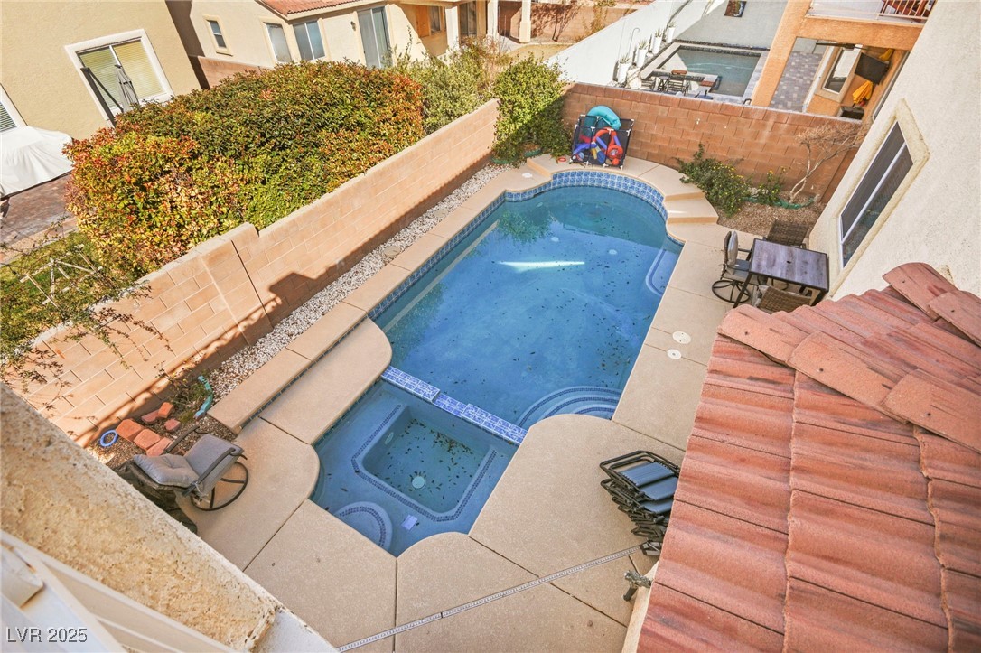 5832 Ivy Vine Court