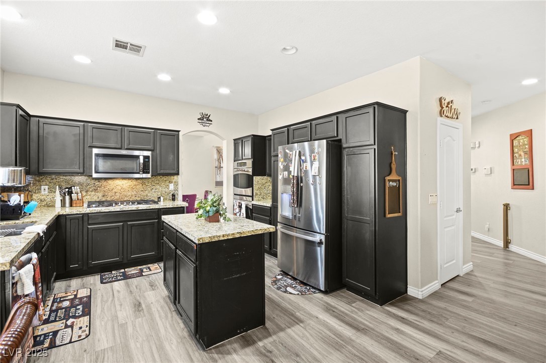5832 Ivy Vine Court