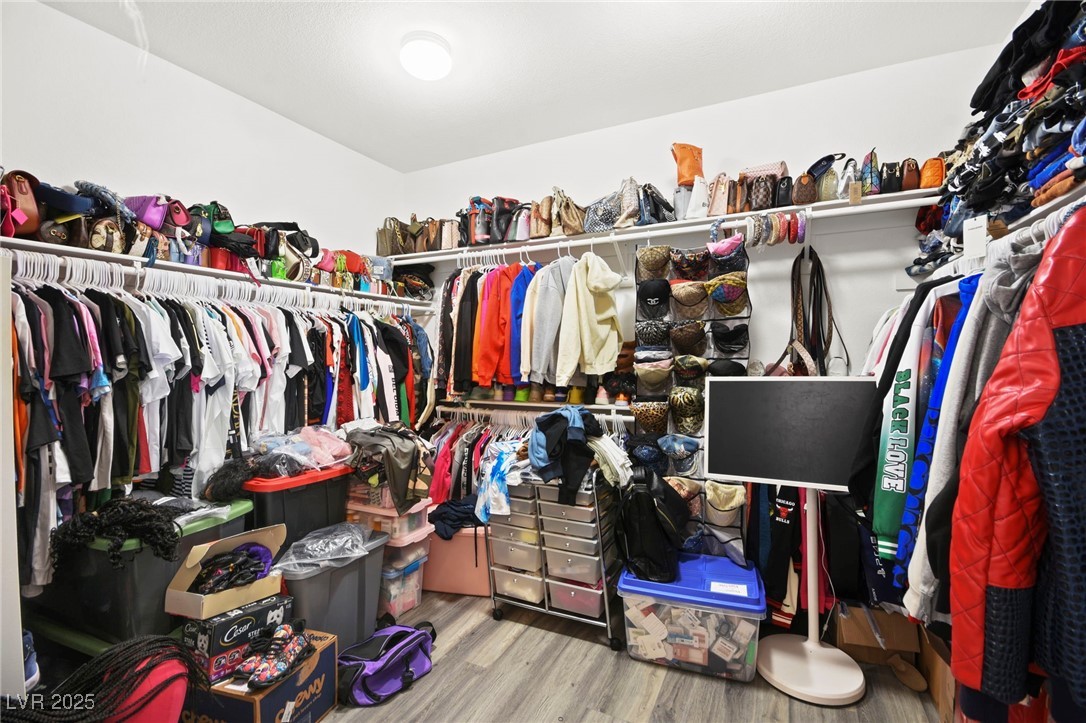 5832 Ivy Vine Court