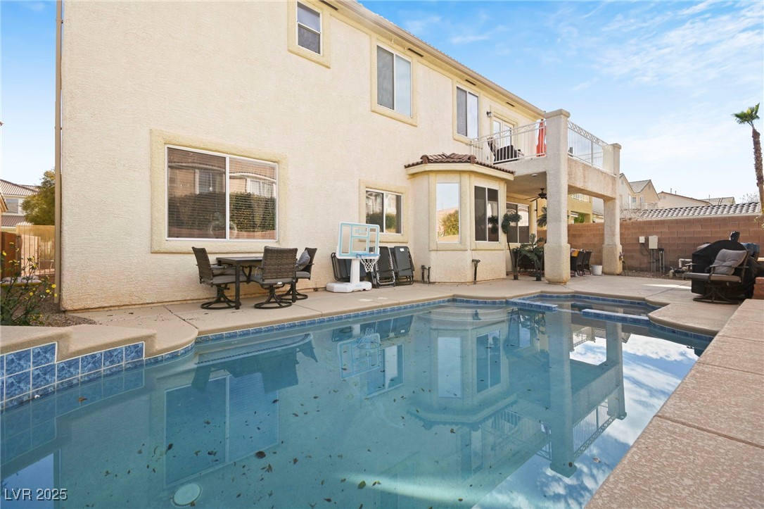 5832 Ivy Vine Court