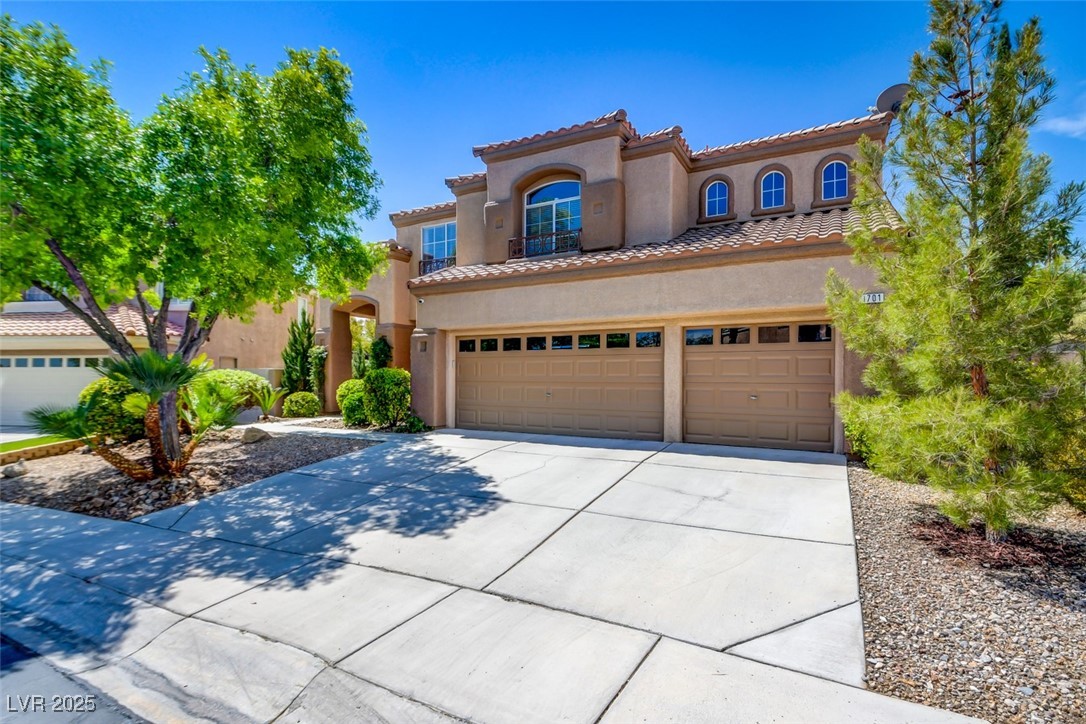 1701 Tesara Vista Place