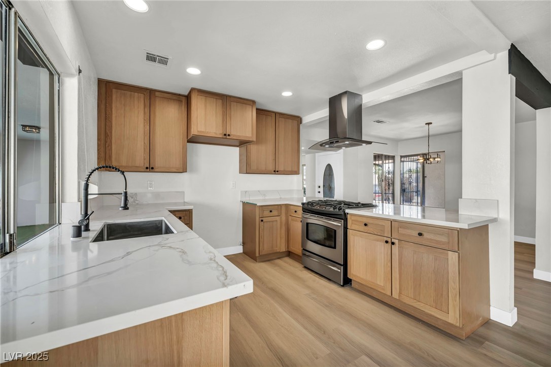 3916 Green Leaf Drive