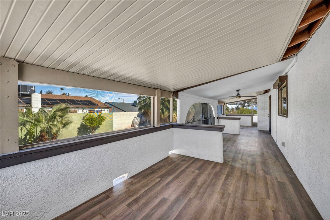 3916 Green Leaf Drive