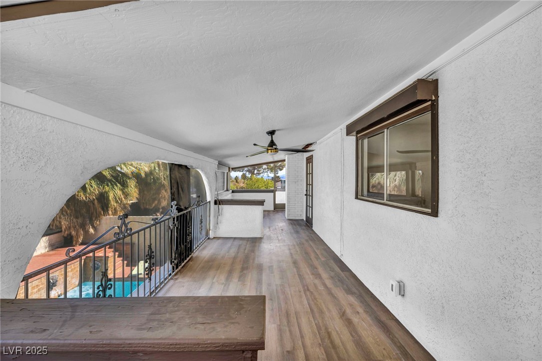 3916 Green Leaf Drive